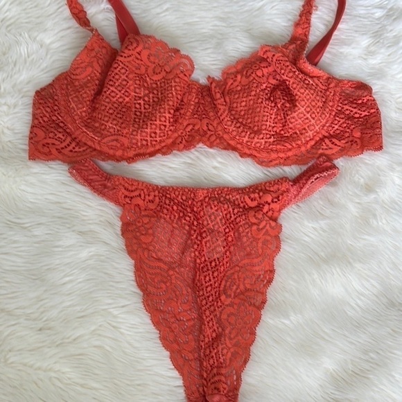 36C/S Vintage 90s Victoria’s Secret Bra and Panty Set